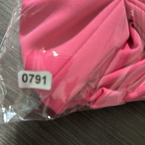 NWT! Antonio Melani x Breast Cancer Awareness Capsule Mary-Cathryn Crepe Dress‎ - Picture 6 of 6